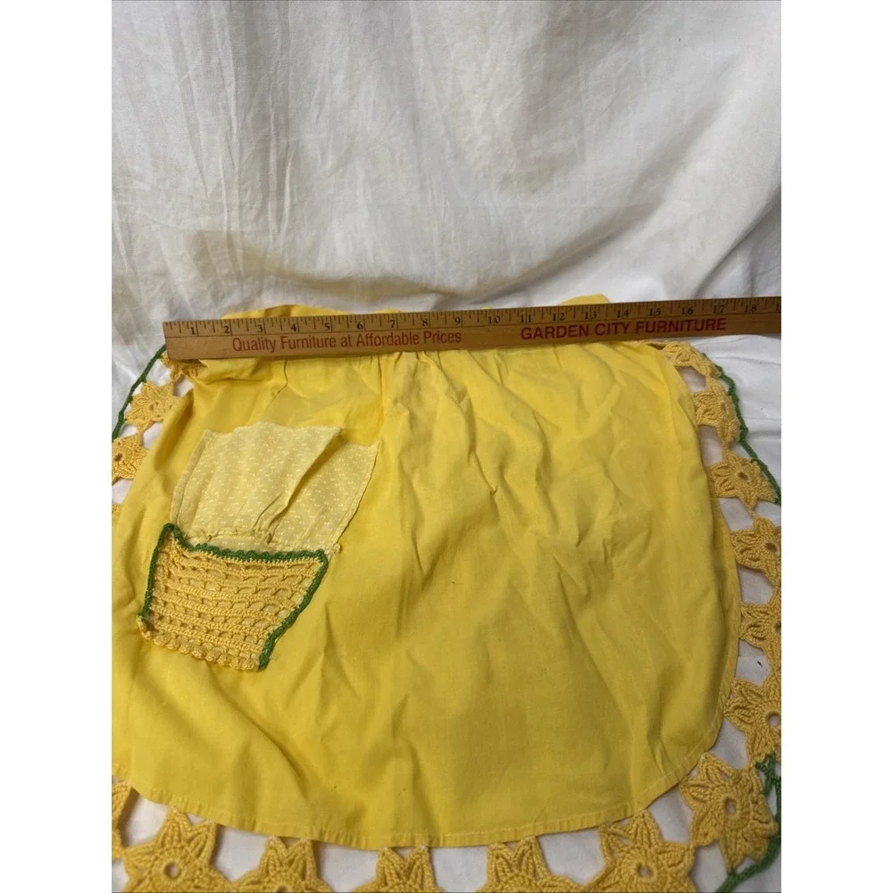 Vintage Sunshine Half Apron Yellow Crochet Floral Apron Pocket Retro MadMen Wife